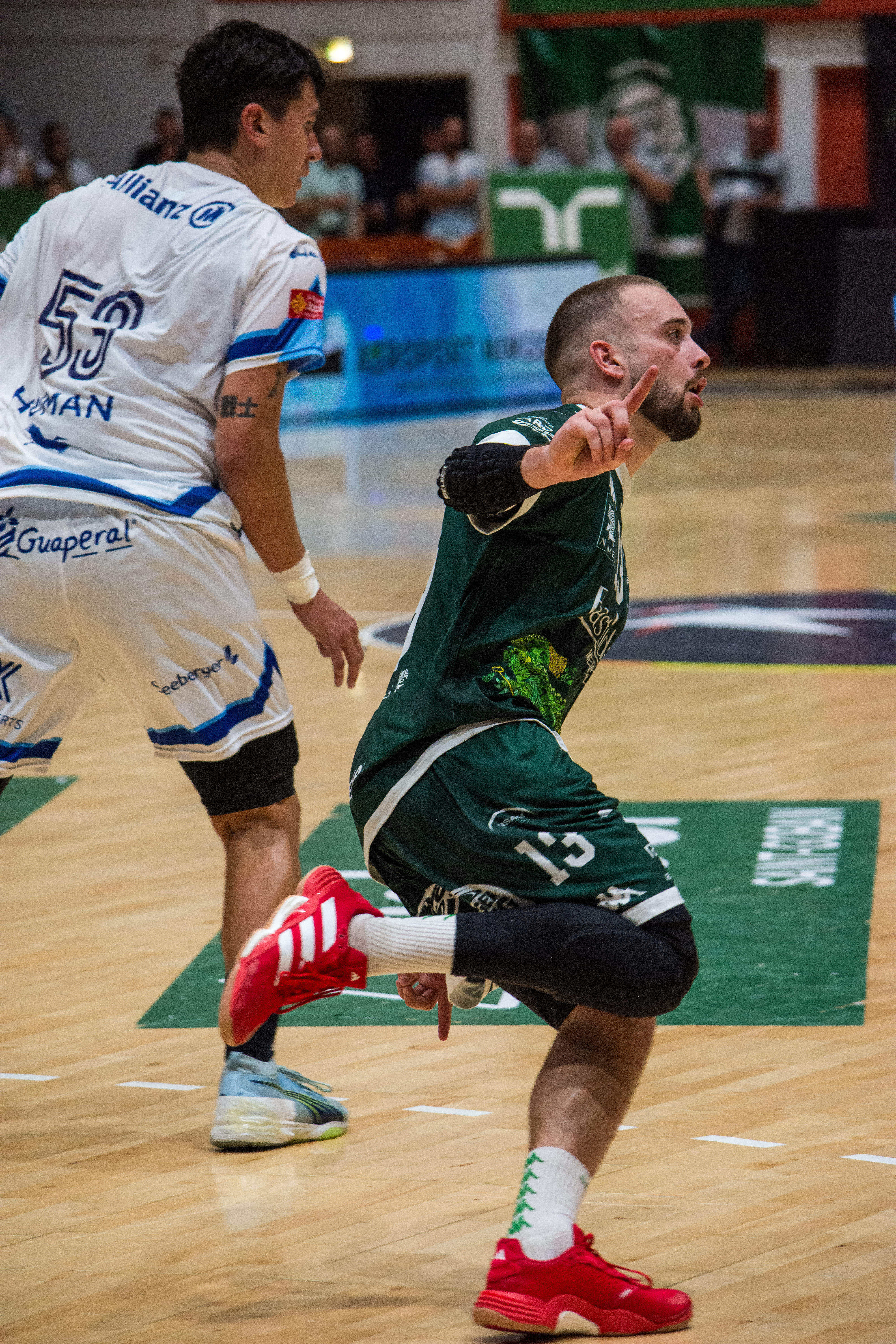 61b3c410239935c704c6c48a69b63212