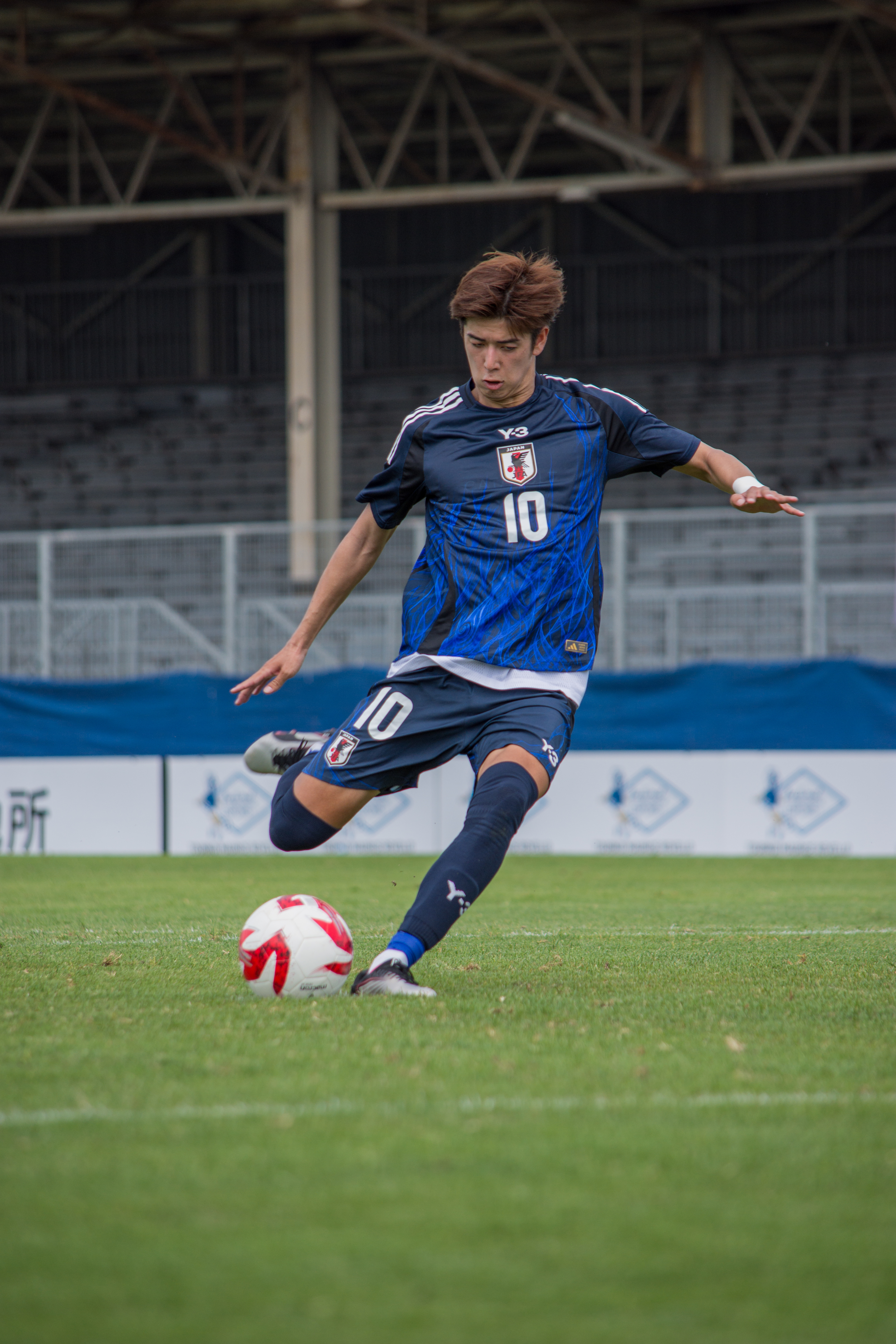 7b8752425bf9812b5e143a73edadc259